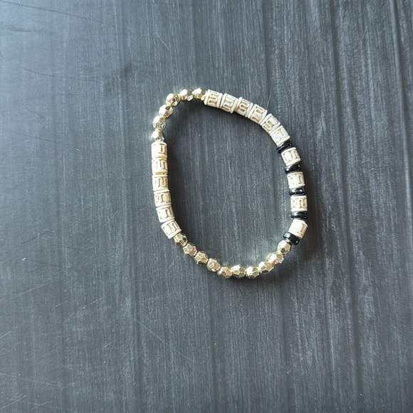 Fun beaded bracelet set! Never worn! - Picture 5 of 6